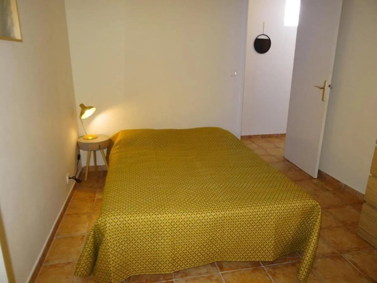 Villa Au Port D'Hyeres Avec Terrasse, Veranda Et Clim - Proche Plages Et Commerces - Fr-1-335-158